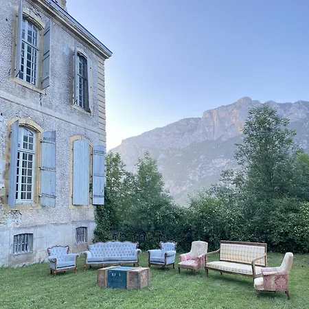 De Gudanes Bed and breakfast Château-Verdun