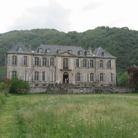 De Gudanes Bed and breakfast Château-Verdun