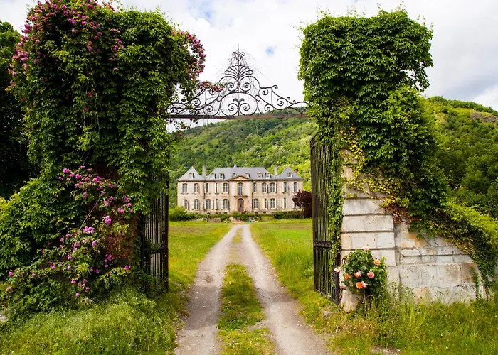 לינה וארוחת בוקר De Gudanes *