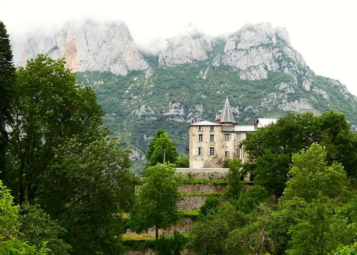 לינה וארוחת בוקר De Gudanes