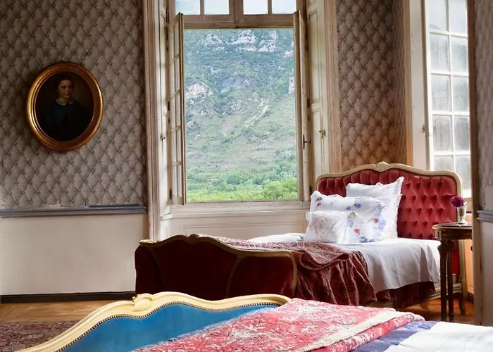 De Gudanes לינה וארוחת בוקר Château-Verdun